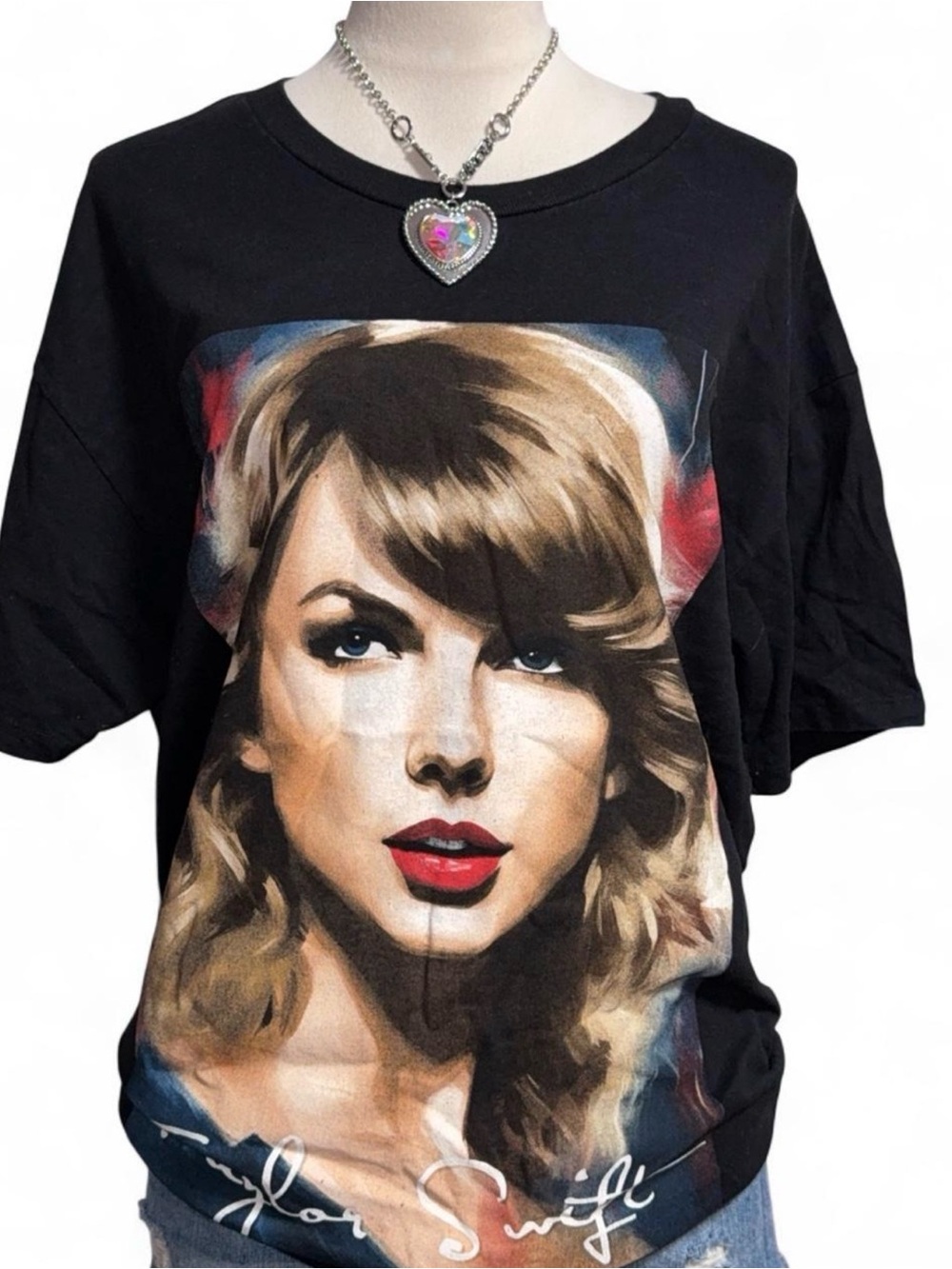 Taylor swift Black Short Sleeve Graphic Portrait Tee - Women's Crew Neck
